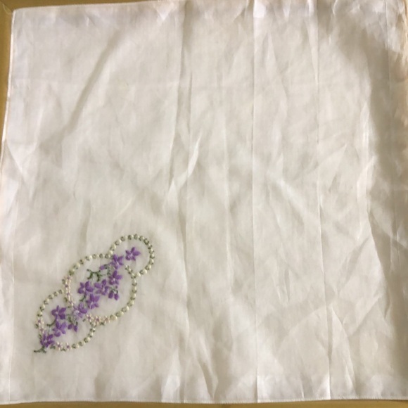 Extremely Elegant Cotton VTG Handkerchiefs Floral - Picture 3 of 14